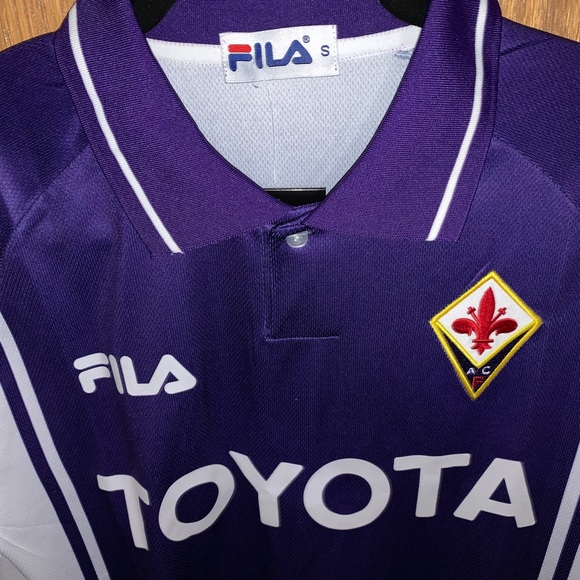 Retro Fiorentina 99/00 Jerseys - Picture 7 of 9